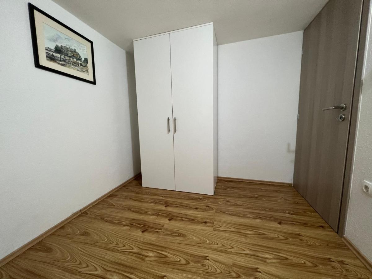 Apartment Katalin Kornić Exterior foto